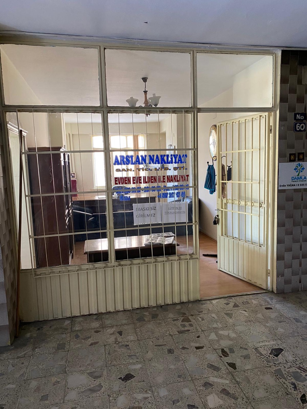 Arslan Nakliyat ofis girişi